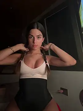 miaabelluccii online show from 06-07-26, 09:29