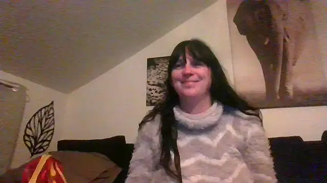 Snapshot of sexujuly88 chatting on 11-20-25, 10:20 sexujuly88 online show from 11-20-25, 10:20