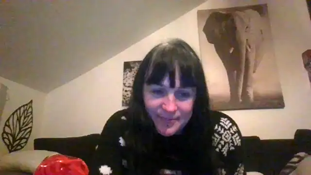 Snapshot of sexujuly88 chatting on 12-02-25, 10:05 sexujuly88 online show from 12-02-25, 10:05