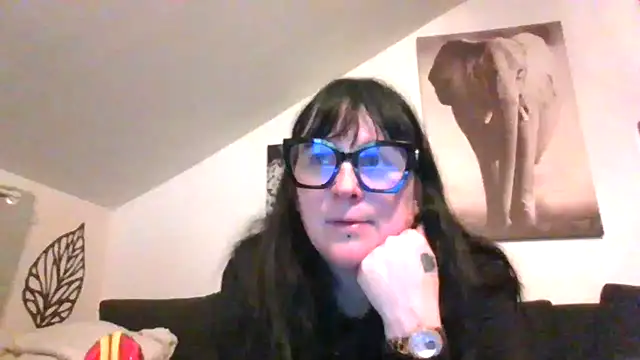 Snapshot of sexujuly88 chatting on 02-13-26, 10:39 sexujuly88 online show from 02-13-26, 10:39