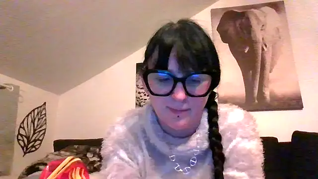 Snapshot of sexujuly88 chatting on 02-26-26, 10:09 sexujuly88 online show from 02-26-26, 10:09