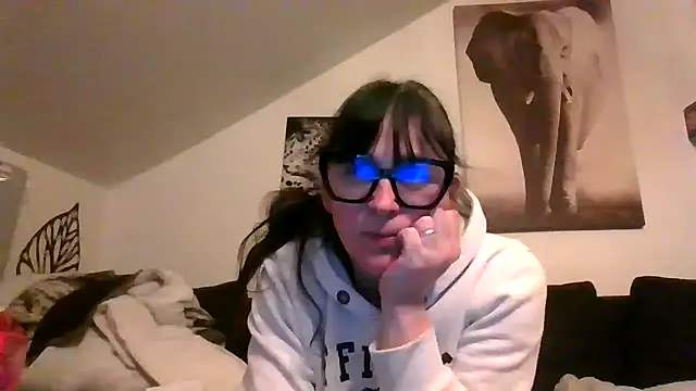 Snapshot of sexujuly88 chatting on 03-19-26, 10:36 sexujuly88 online show from 03-19-26, 10:36