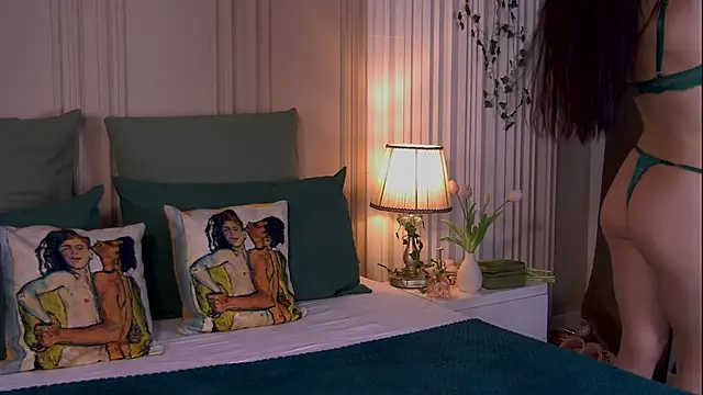 HornyPriestess online show from 06-12-26, 07:29