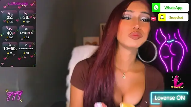 Snapshot of Attractive_Goddess_Isla chatting on 07-07-26, 07:23 Attractive Goddess Isla online show from 07-07-26, 07:23