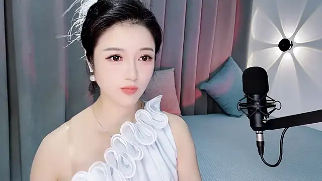 Momo-Wow online show from 07-02-26, 05:57