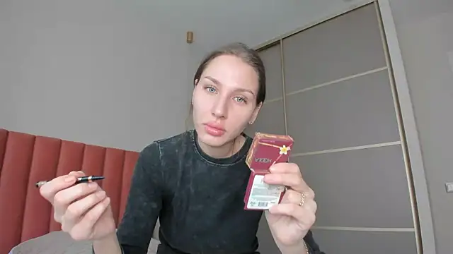 SofiClimbing online show from 02-11-25, 03:08