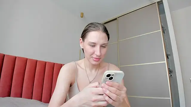 SofiClimbing online show from 03-11-25, 03:26