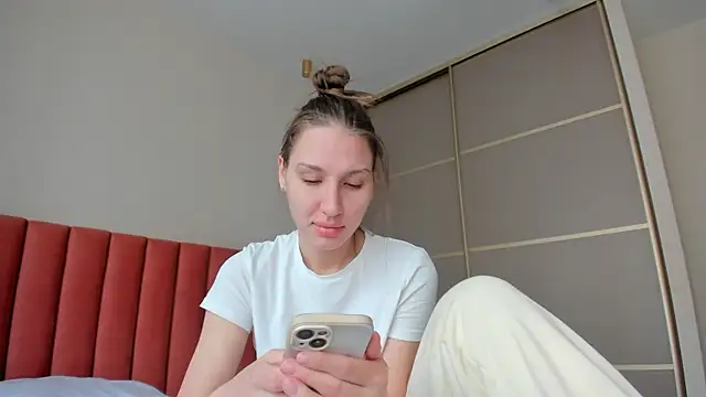 SofiClimbing online show from 03-20-25, 02:51