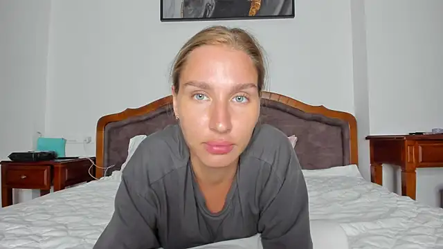 SofiClimbing online show from 10-24-25, 10:11