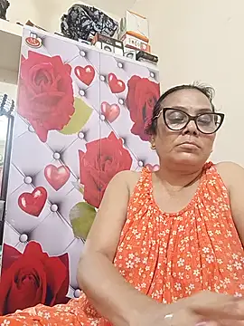 Snapshot of chatterjeesayani567 chatting on 06-23-26, 05:44 chatterjeesayani567 online show from 06-23-26, 05:44
