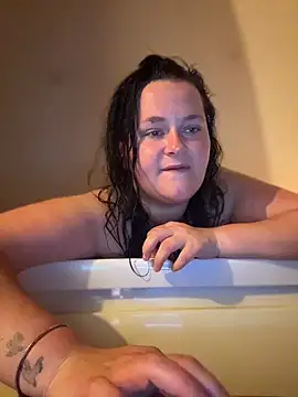 Snapshot of CurvyScarlett69 chatting on 06-03-26, 09:53 CurvyScarlett69 online show from 06-03-26, 09:53