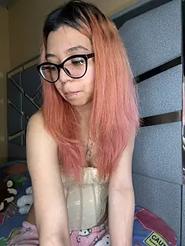Snapshot of Nana-Komatsu chatting on 07-07-26, 05:10 Nana-Komatsu online show from 07-07-26, 05:10