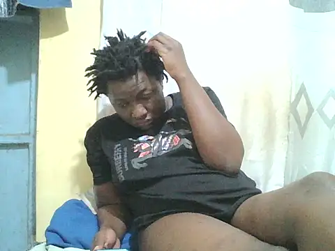 Snapshot of Ebony_creamie chatting on 06-12-26, 07:57 Ebony creamie online show from 06-12-26, 07:57