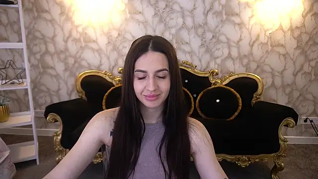 AlesiaDessmond online show from 07-17-26, 05:25