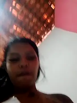Snapshot of Silmara21 chatting on 06-15-26, 05:48 Silmara21 online show from 06-15-26, 05:48