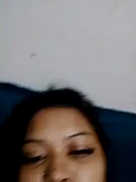 Snapshot of Silmara21 chatting on 06-20-26, 04:43 Silmara21 online show from 06-20-26, 04:43