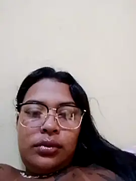 Snapshot of Silmara21 chatting on 07-25-26, 03:09 Silmara21 online show from 07-25-26, 03:09