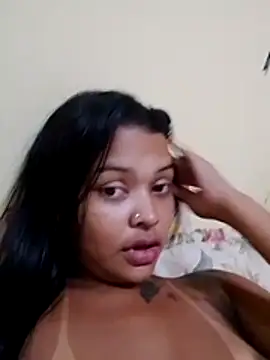 Snapshot of Silmara21 chatting on 08-04-26, 04:31 Silmara21 online show from 08-04-26, 04:31