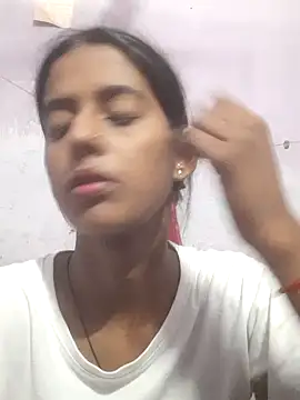 Saloni-Tyagi online show from 06-26-26, 01:43