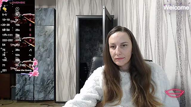 Yevgeshka-Milashka online show from 10-18-25, 05:25
