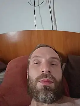 MrHot20cm online show from 07-04-26, 04:51
