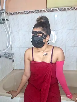 Cristal  Doll online show from 06-13-26, 03:43