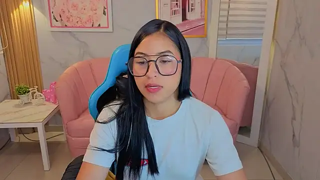 lia x a online show from 06-04-26, 01:06