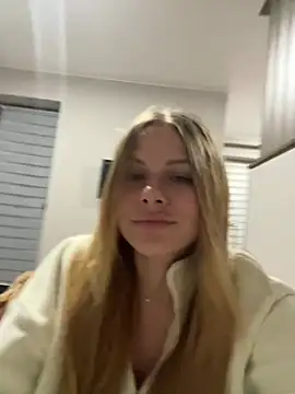 MonoGirl online show from 07-23-26, 07:01