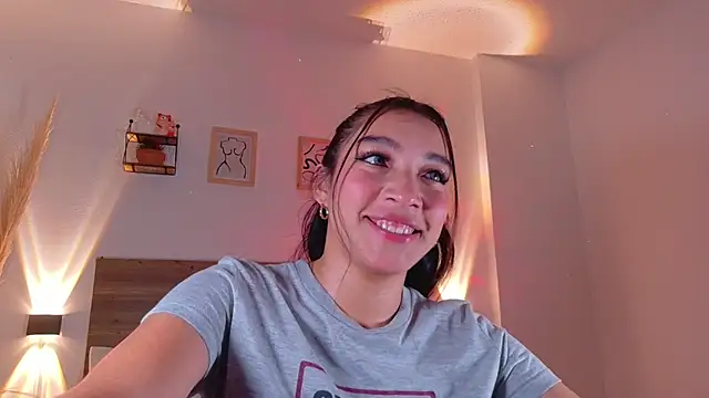  Emmakiss  online show from 07-29-26, 12:25