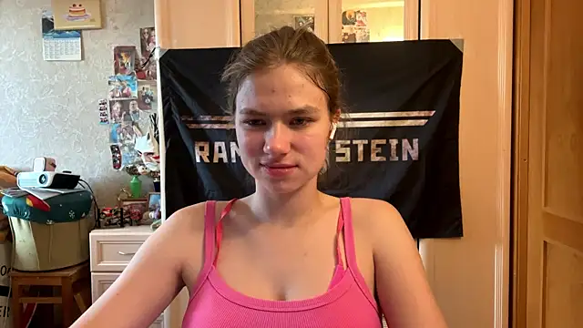 Snapshot of Codi_Rostersy chatting on 06-29-26, 03:13 Codi Rostersy online show from 06-29-26, 03:13