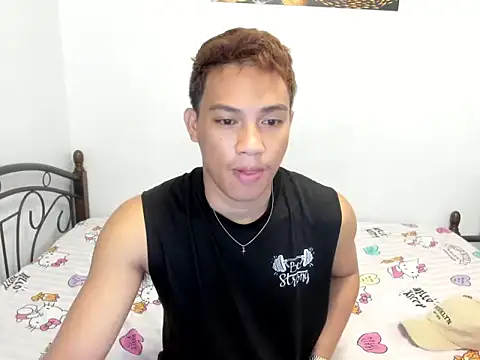urfucker vinz online show from 06-19-26, 04:50
