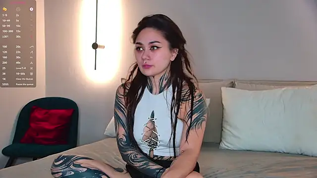 Snapshot of KarenHotFlirt chatting on 07-05-26, 04:14 KarenHotFlirt online show from 07-05-26, 04:14