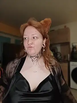Snapshot of CURVYSAKURA chatting on 06-12-26, 11:14 CURVYSAKURA online show from 06-12-26, 11:14