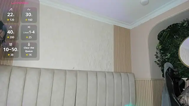julimonroe  online show from 07-01-26, 12:23
