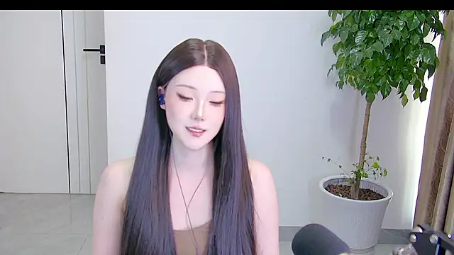 Yangyang5551 online show from 06-04-26, 08:53