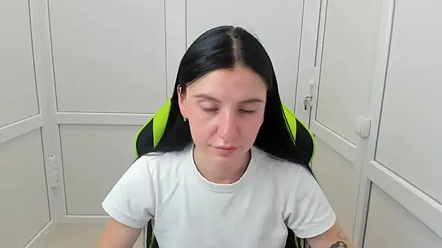 Snapshot of PatteMeoww chatting on 07-17-26, 12:45 PatteMeoww online show from 07-17-26, 12:45