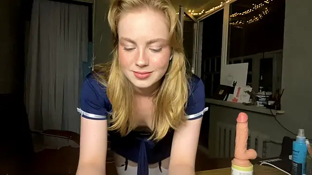 LollyAngel online show from 07-18-26, 07:06
