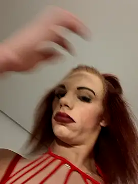 translady19 online show from 06-10-26, 05:34