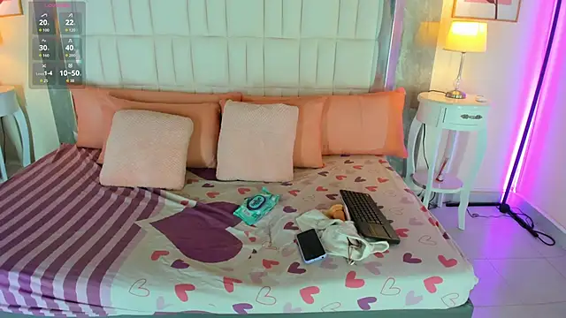 DanniValencia online show from 06-05-26, 01:50