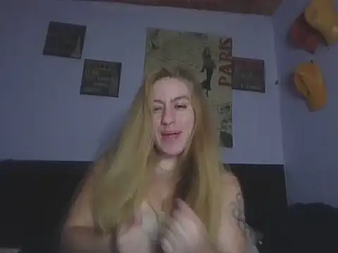 DollPhanie online show from 06-19-26, 12:26
