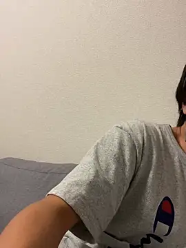 Snapshot of Natsu_x_ chatting on 07-13-26, 04:21 Natsu x online show from 07-13-26, 04:21