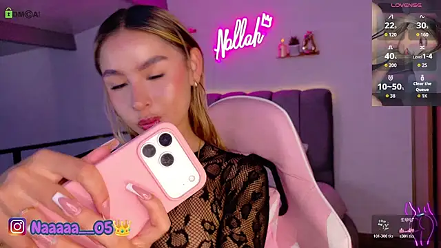 Snapshot of Nallah__ chatting on 06-11-26, 01:42 Nallah online show from 06-11-26, 01:42