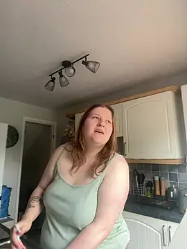 Curvy Vanilla online show from 06-06-26, 03:39