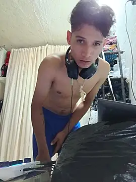 Manueluuki online show from 06-20-26, 07:27