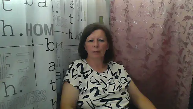 Snapshot of Schastlivaya43 chatting on 06-11-26, 08:07 Schastlivaya43 online show from 06-11-26, 08:07