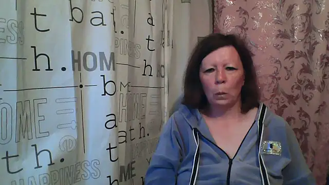 Snapshot of Schastlivaya43 chatting on 06-13-26, 04:10 Schastlivaya43 online show from 06-13-26, 04:10