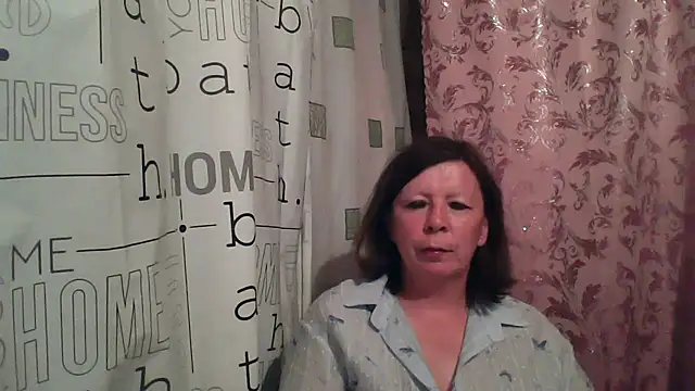 Snapshot of Schastlivaya43 chatting on 07-06-26, 07:27 Schastlivaya43 online show from 07-06-26, 07:27