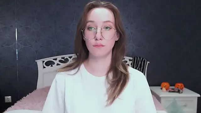 Niixi online show from 06-13-26, 03:54