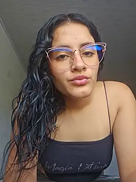 Emmaa- - online show from 07-21-26, 08:55