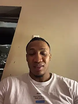 LoganVarela online show from 07-21-26, 01:19